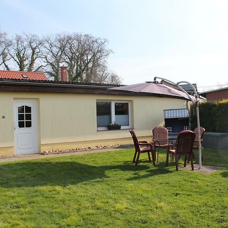 Bungalow Gross Dratow Екстериор снимка
