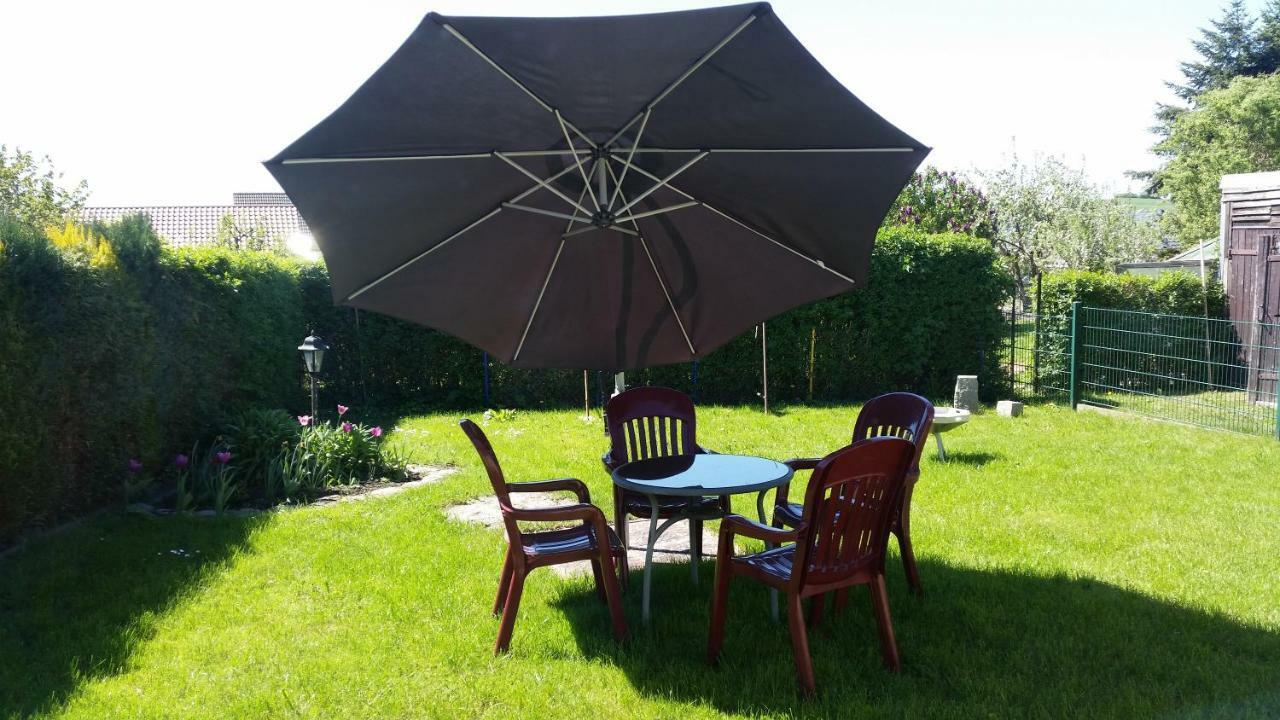 Bungalow Gross Dratow Екстериор снимка