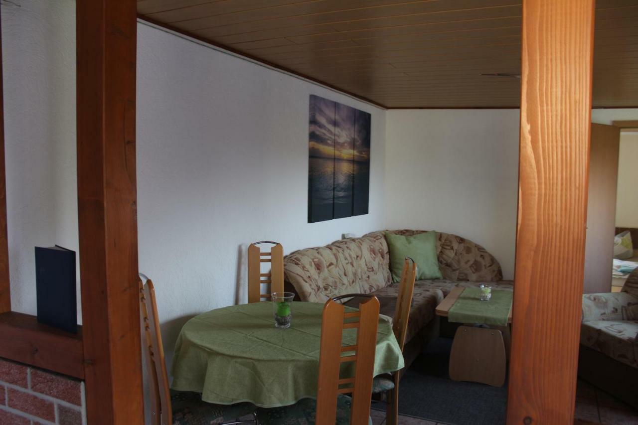 Bungalow Gross Dratow Екстериор снимка