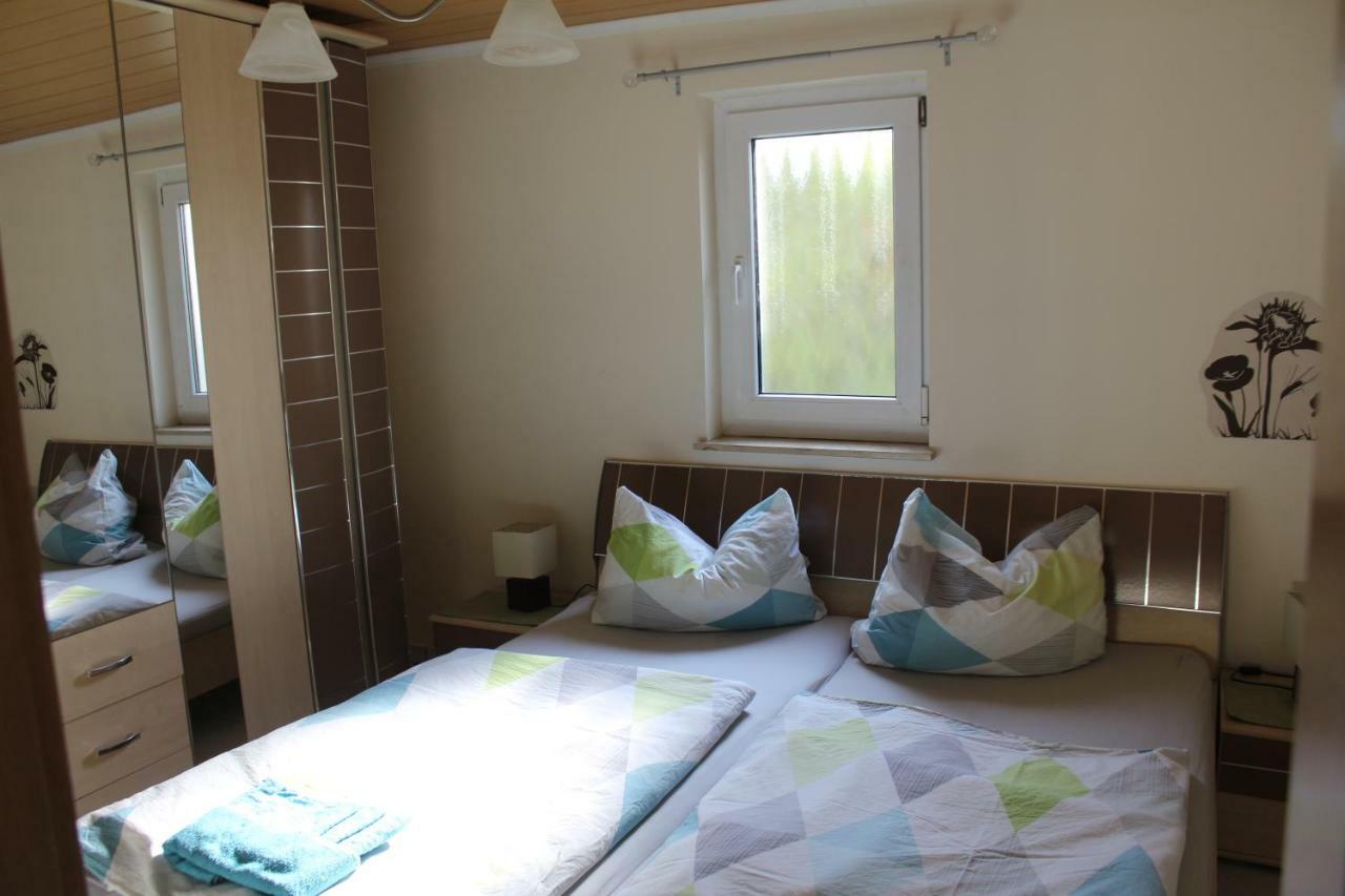 Bungalow Gross Dratow Екстериор снимка